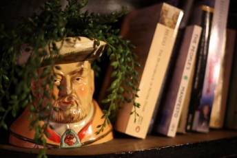 Henry VIII and his 6 books